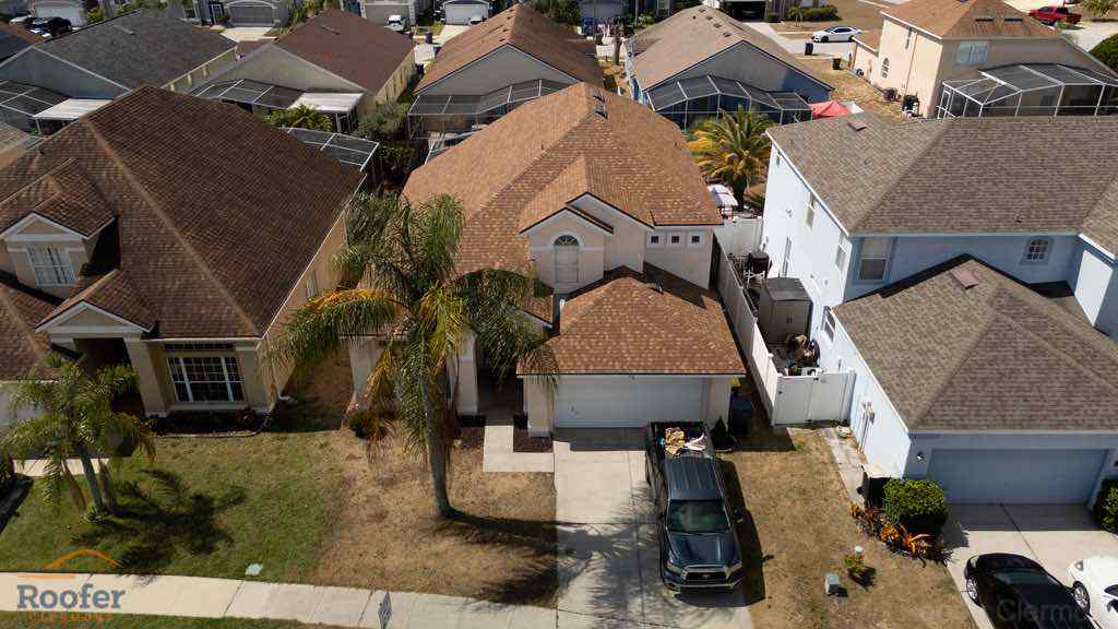 Roofers Clermont